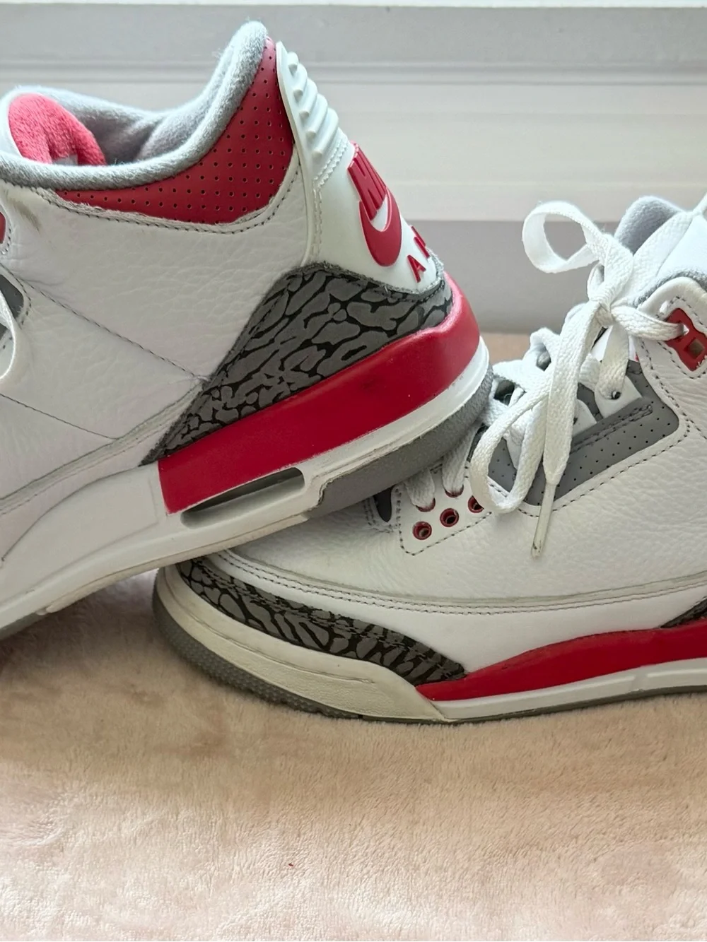 Jordan 3 retro “fire red” youth 5.5 fits women 5-5.5
